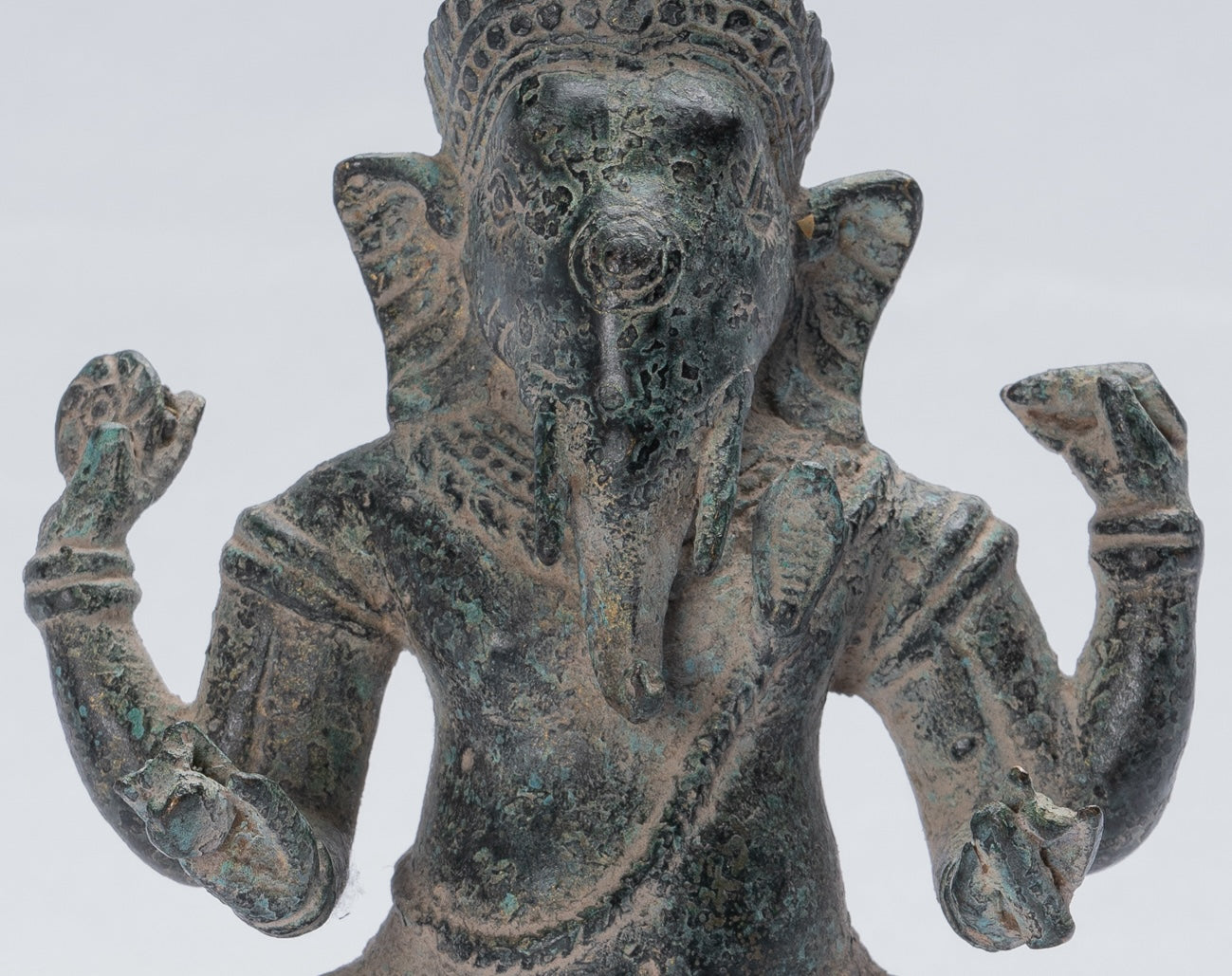 Ganesha Statue - Antique Khmer Style Seated Bronze Bayon Ganesh Statue - 18cm/7"