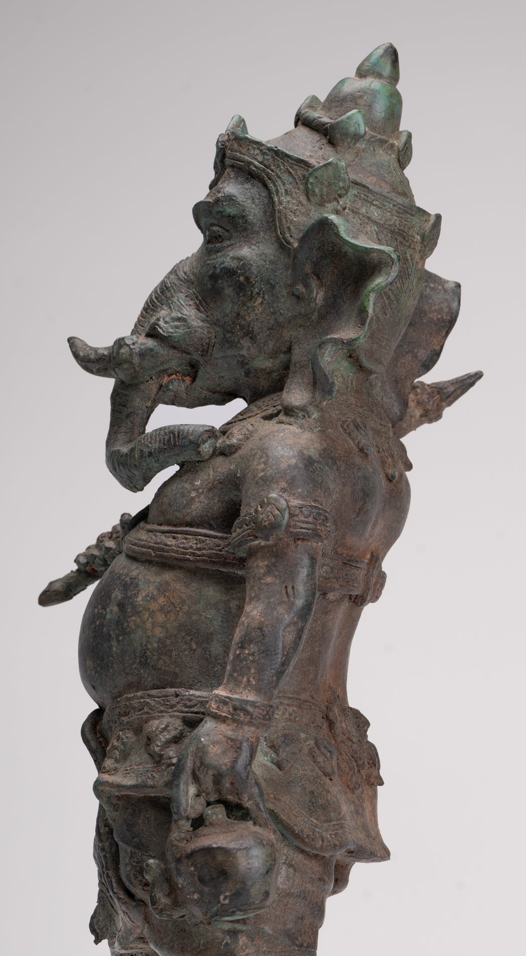 Bridegroom Ganesha Statue - Antique Thai Style Mappilai Ganapathi Ganesh Statue with Umbrella - 37cm/15"