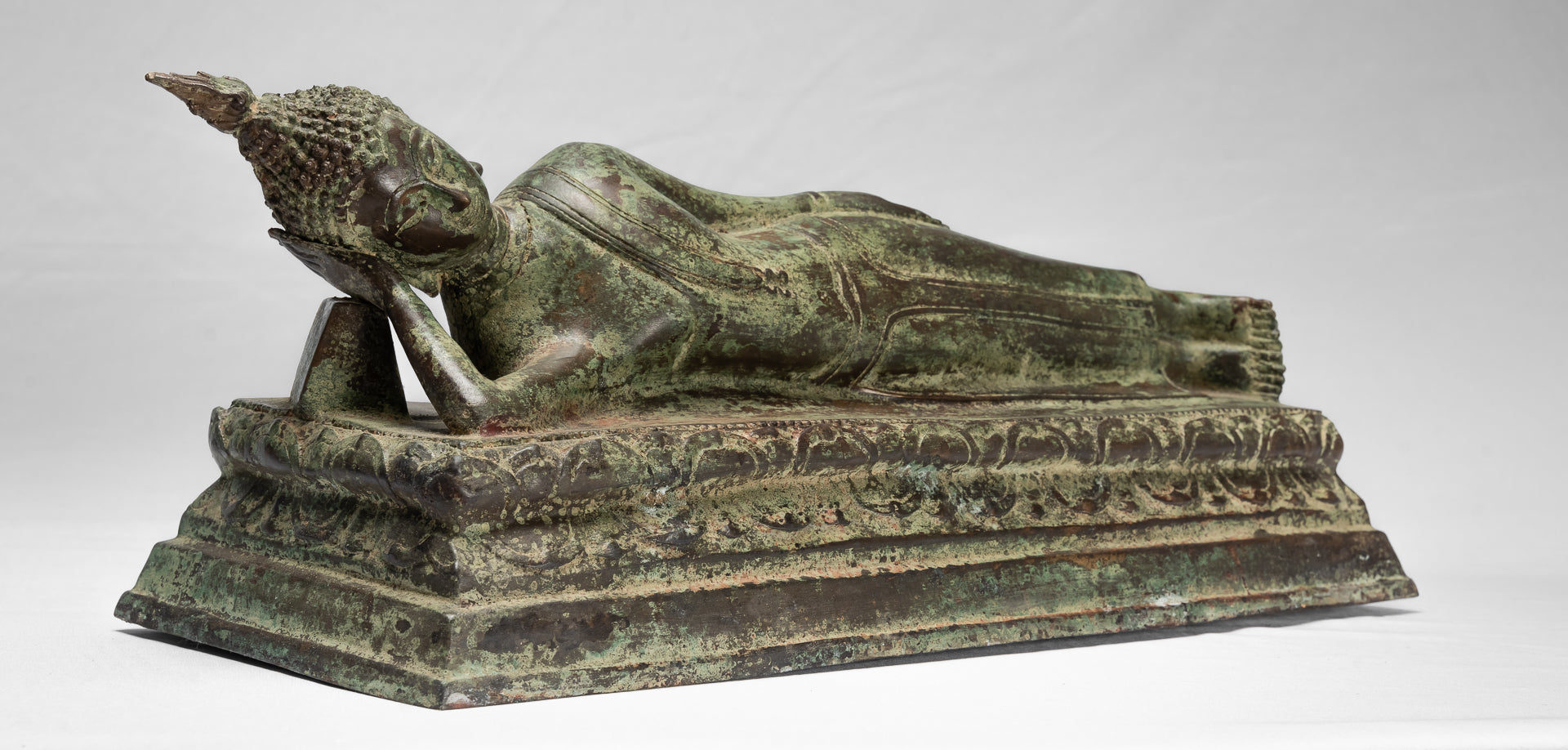 Estatua de Buda - Bronce de estilo tailandés de antigüedades Sukhothai Reclining Nirvana Buda Estatua - 54cm/22 "