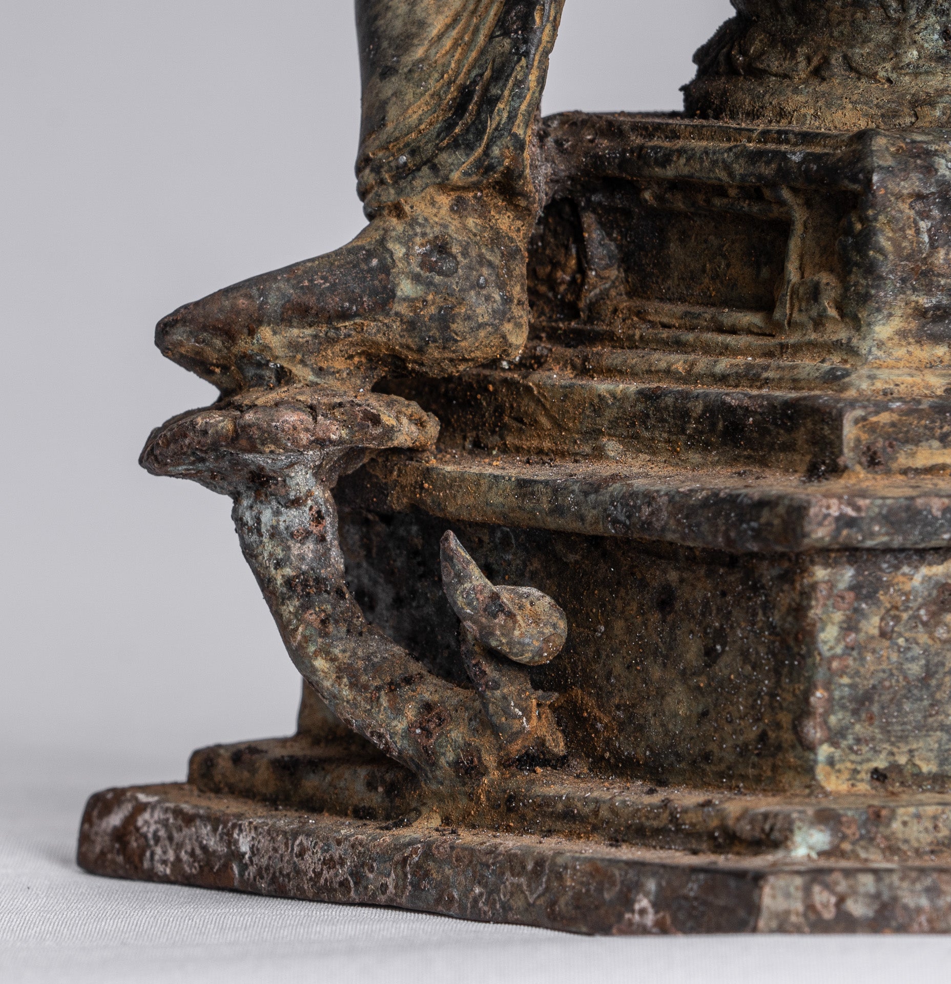 Statue de Bouddha – Statue de Bouddha de protection javanaise en bronze de style indonésien antique – 28 cm/11"