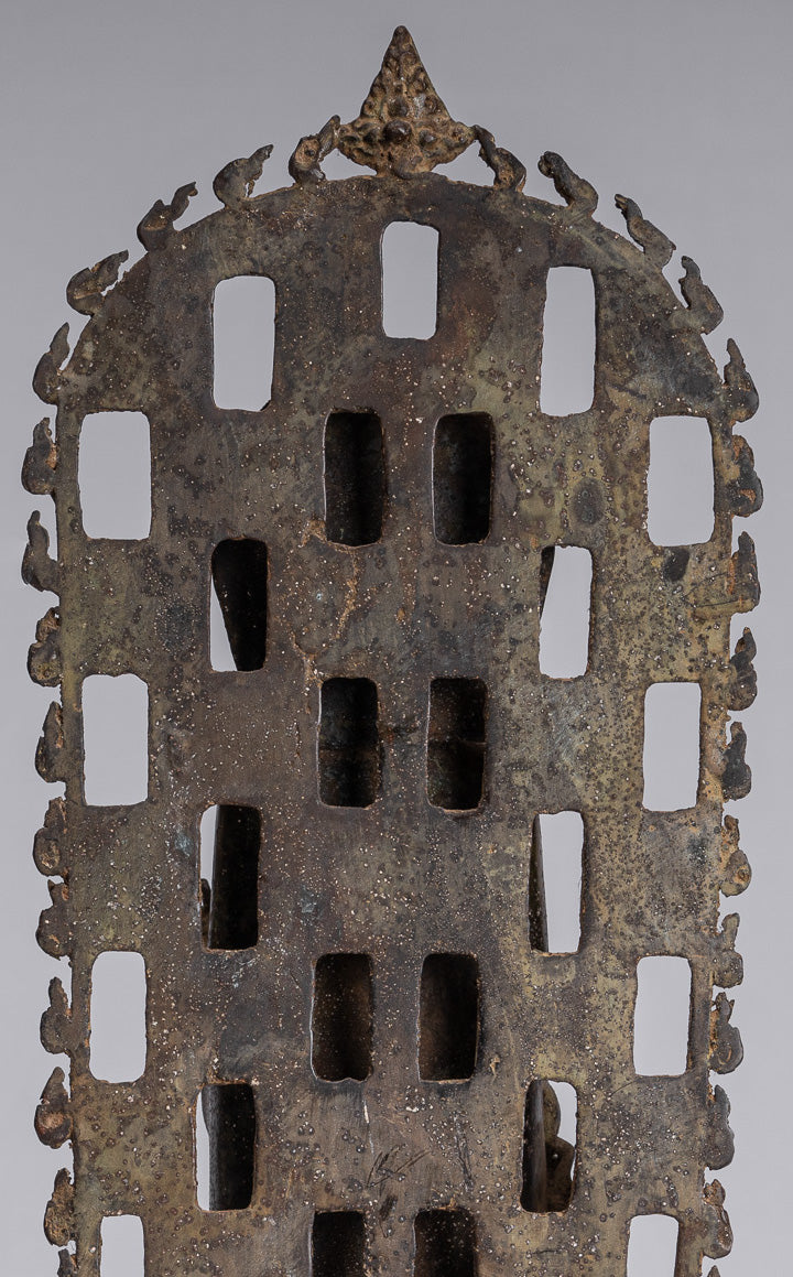 Buddha-Statue – Antike stehende Java-Buddha-Statue aus Bronze im indonesischen Stil – 39 cm/16 Zoll