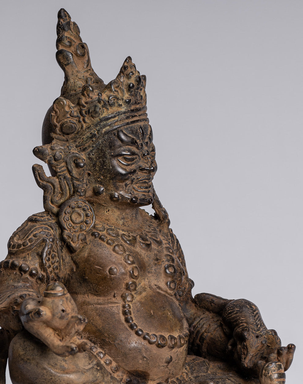 Jambhala Statue-Antike Java Majapahit Style Seated Jambhala Statue God of Wealth-21cm/8 "