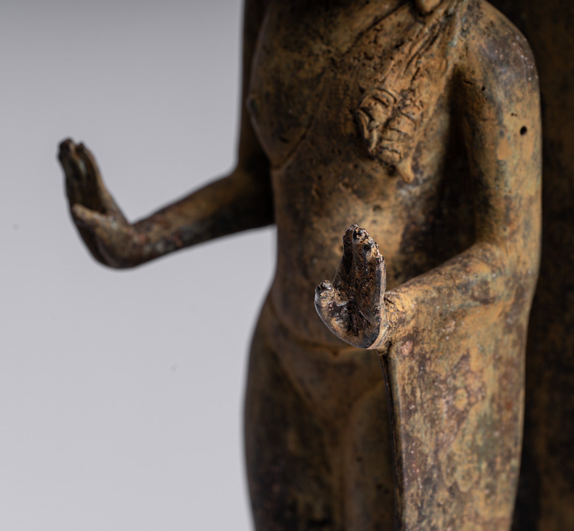 Statue de Bouddha – Bouddha de protection javanais debout en bronze de style indonésien antique – 37 cm/15"