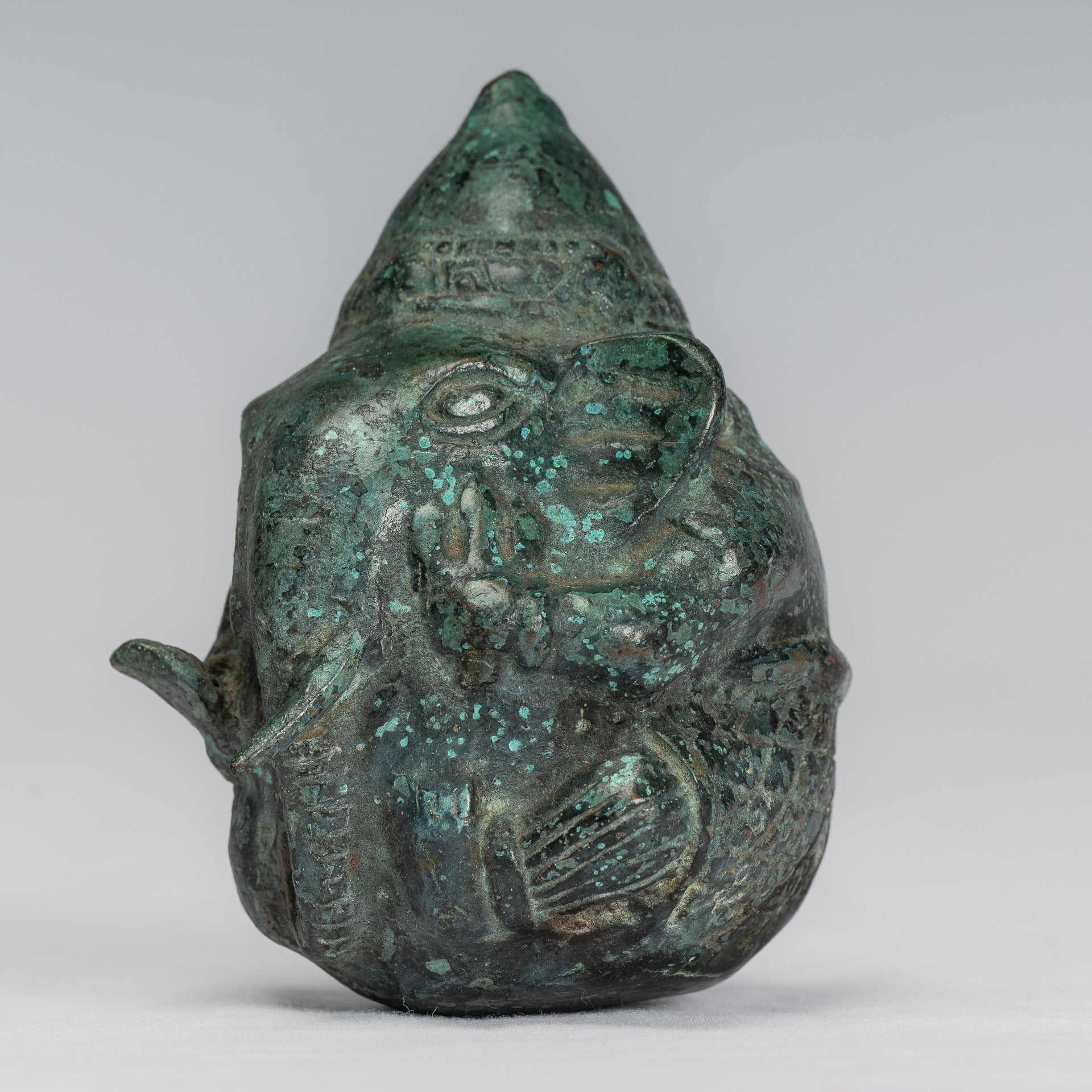 Bronzo in stile Khmer antico seduto statua di elefante rotondo - 10 cm/4 "di altezza