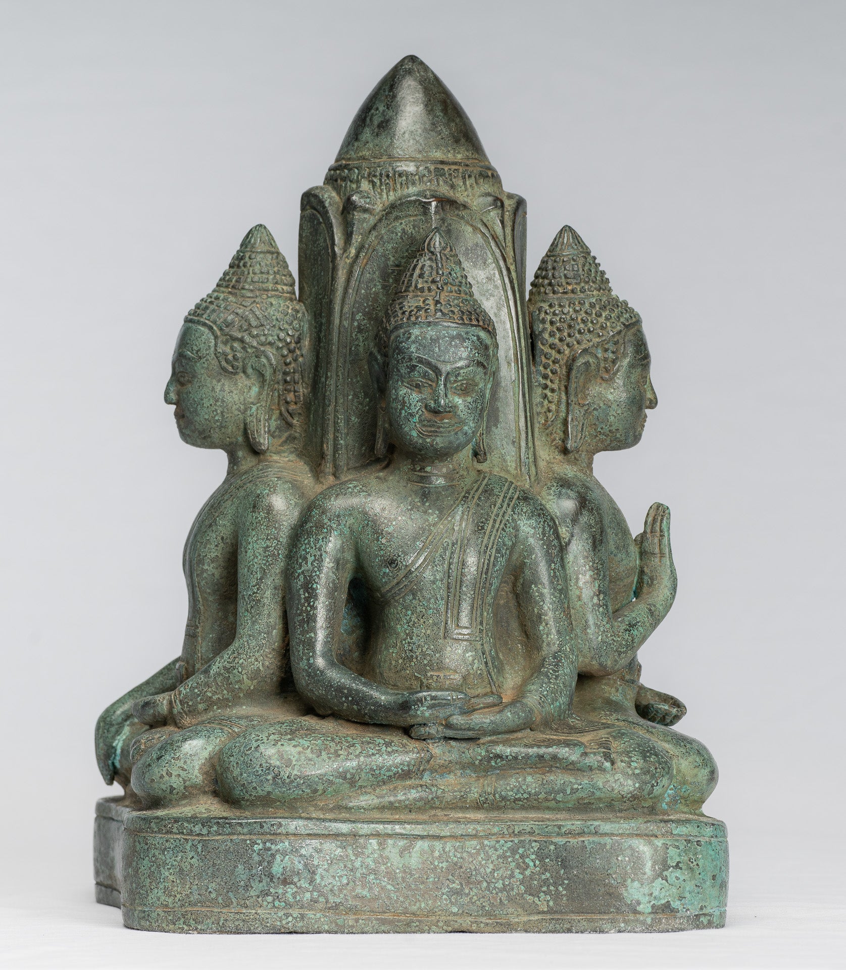 Statue antique de Bouddha à quatre voies en bronze de style khmer d'Asie du Sud-Est - 28 cm/11"