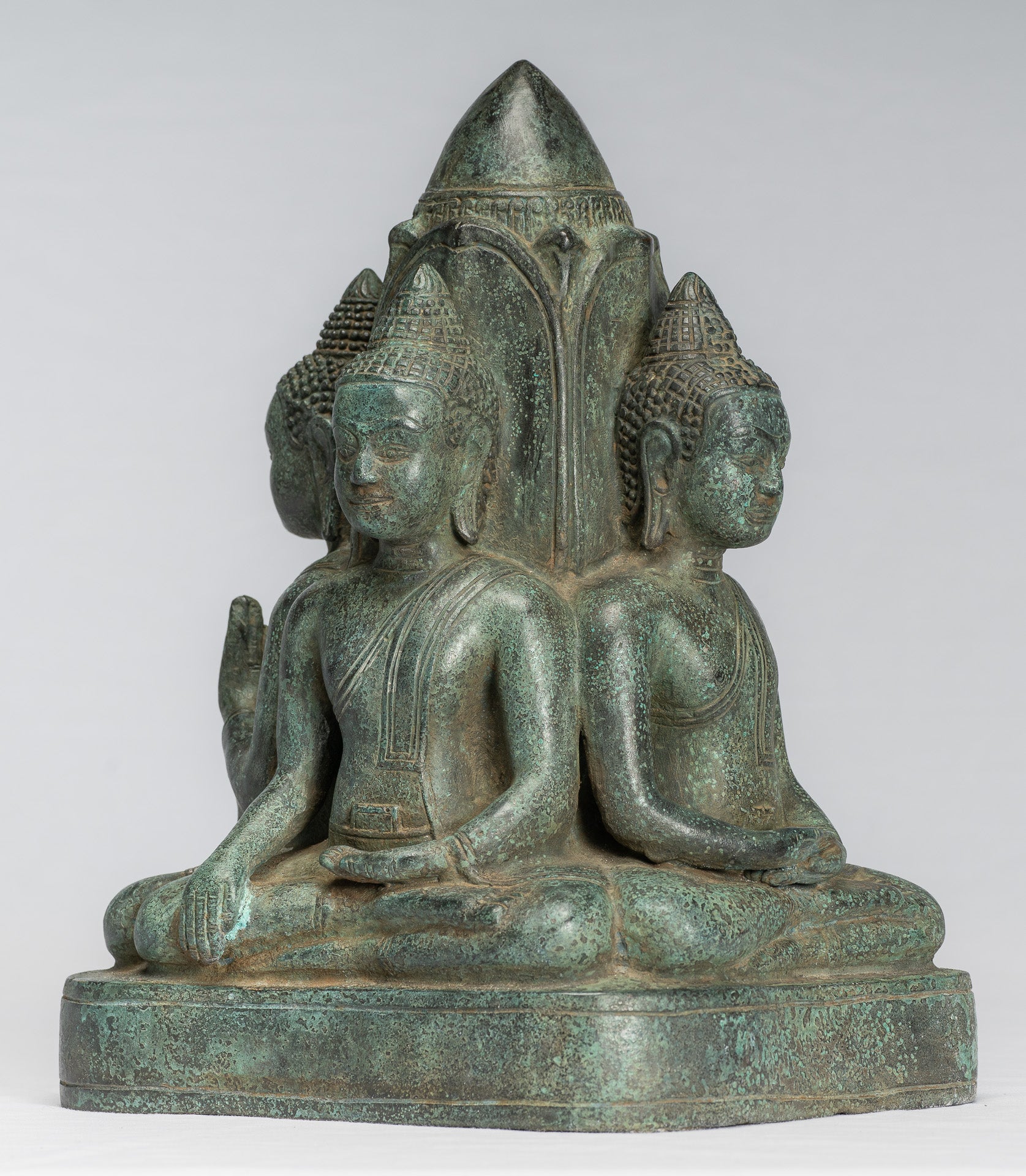 Statue antique de Bouddha à quatre voies en bronze de style khmer d'Asie du Sud-Est - 28 cm/11"
