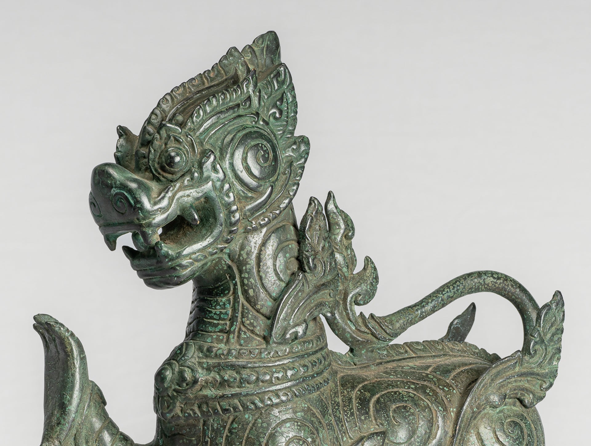 Bronzo BRONZE BRONZO BIRMESE ANTICO IN CHINATHE TEMPLE LION - 34 cm/14 "