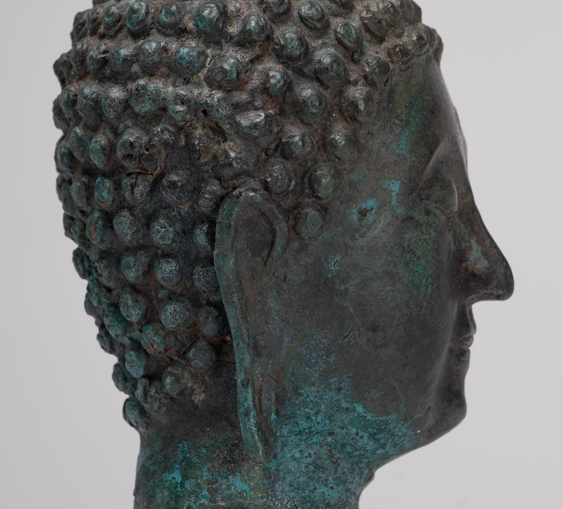 Buddha Head - Antique Thai Style Chiang Saen Mounted Bronze Buddha Head - 19cm/8"