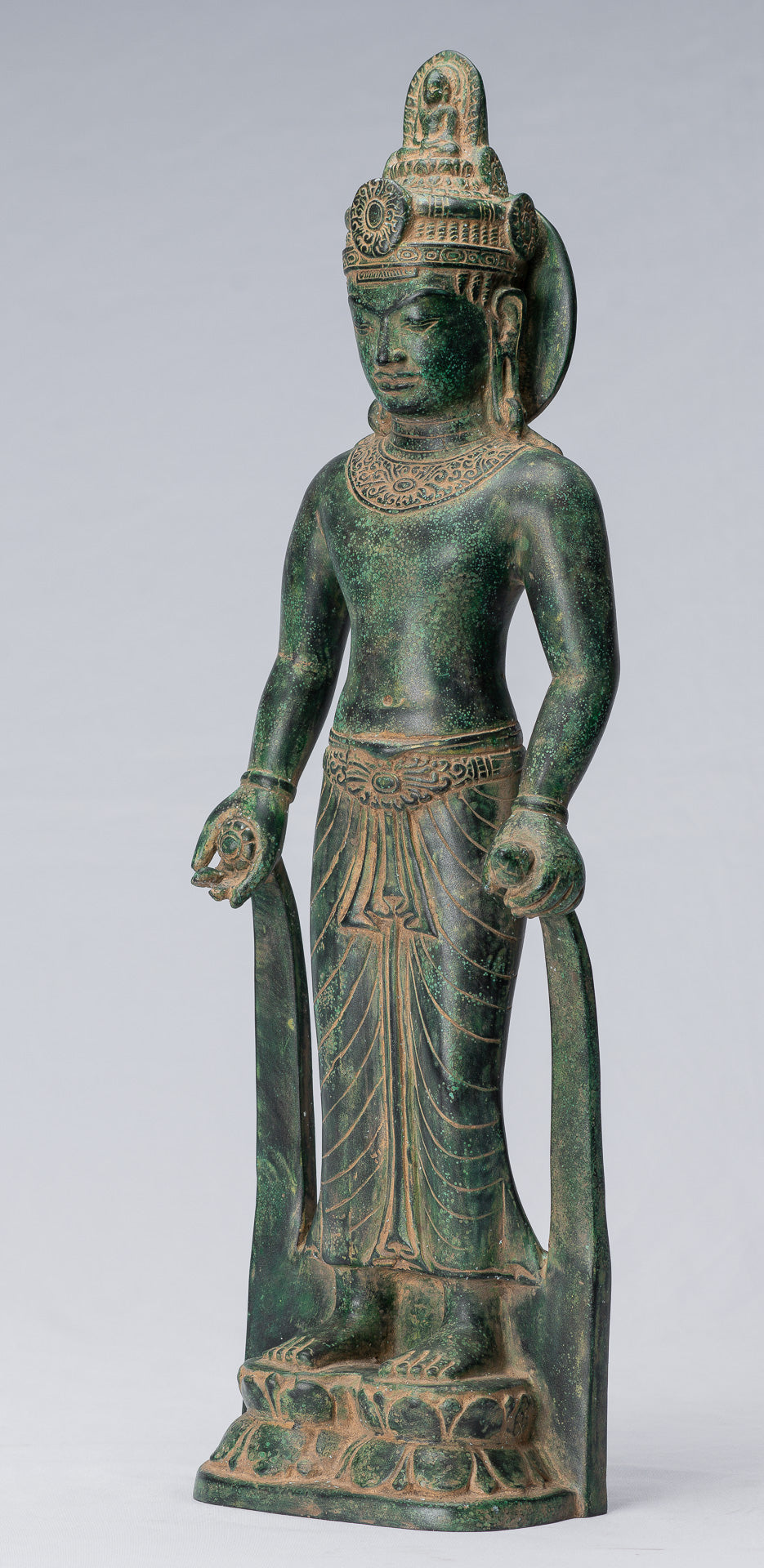 Antiker Bronze-Guimet-Museums-Bodhisattva Avalokiteshvara-Mitgefühl im Phnom-Da-Stil – 46 cm.