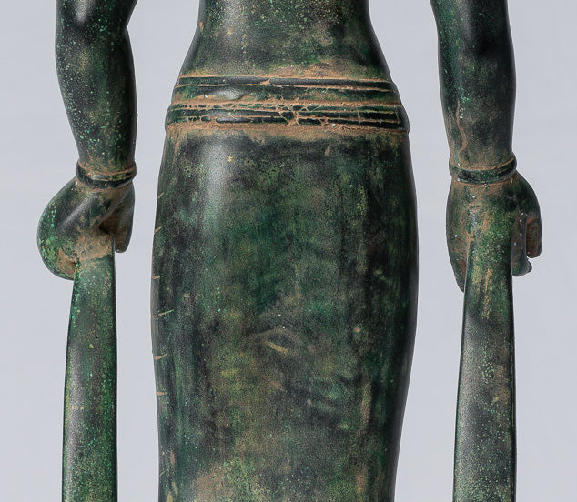 Antiker Bronze-Guimet-Museums-Bodhisattva Avalokiteshvara-Mitgefühl im Phnom-Da-Stil – 46 cm.