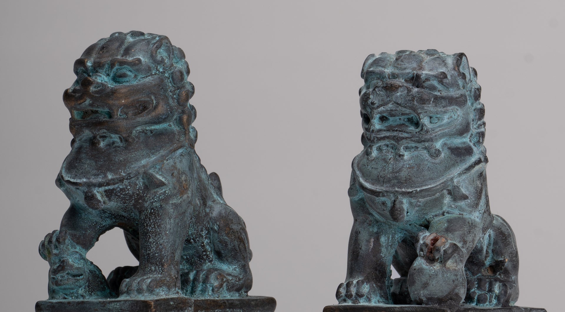 Antique Chinese Style Temple Guardian Lions Shishi Lions Foo Dogs Imperial Lions (Pair) - 10.5cm/4"