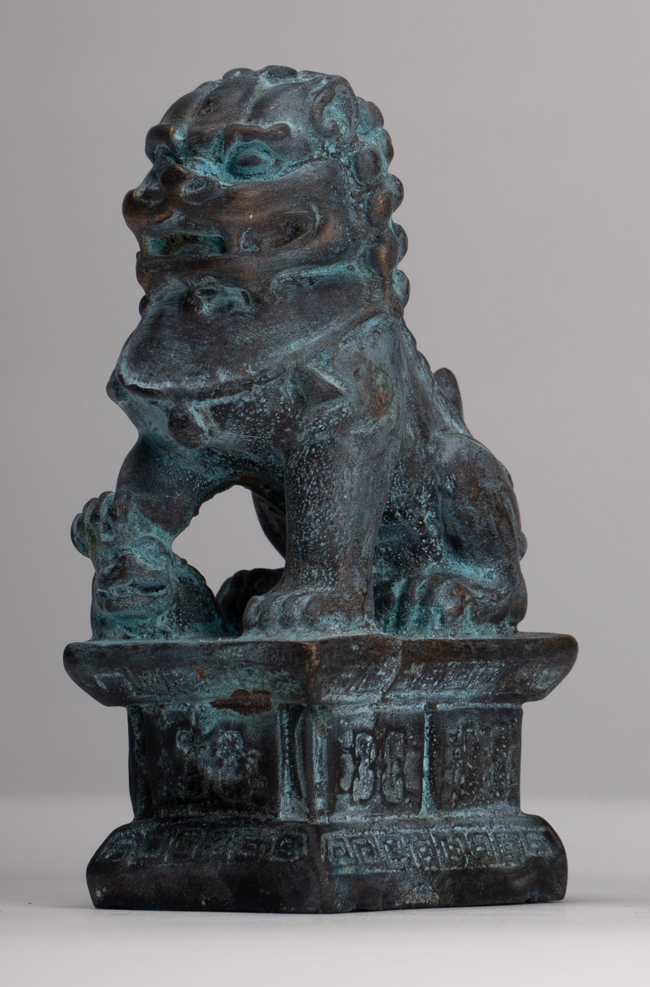 Antique Chinese Style Temple Guardian Lions Shishi Lions Foo Dogs Imperial Lions (Pair) - 10.5cm/4"