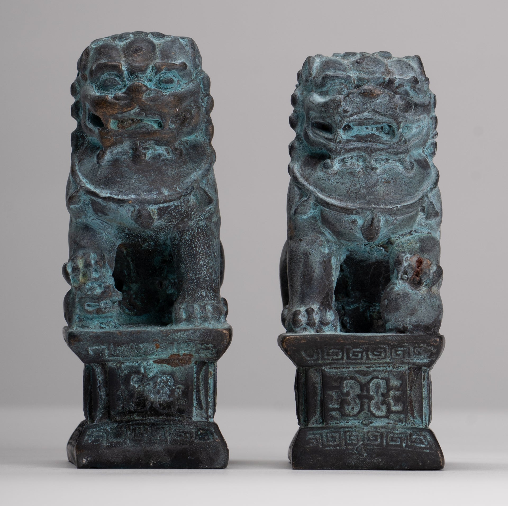 Antique Chinese Style Temple Guardian Lions Shishi Lions Foo Dogs Imperial Lions (Pair) - 10.5cm/4"