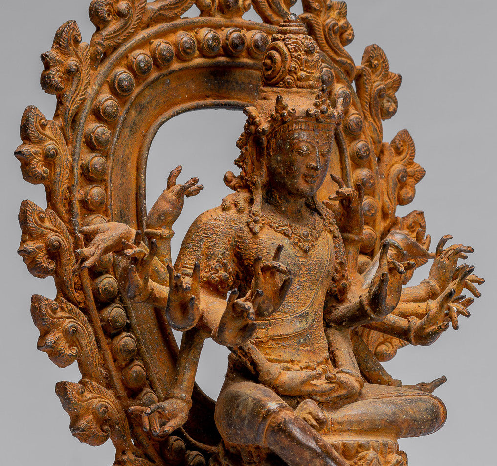 Statua Bodhisattva - Antique stile indonesiano giavanese a 16 bracci Avalokiteshvara Bodhisattva Statua - 28 cm/11 "