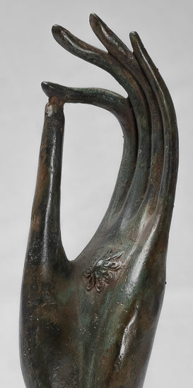 Main de protection thaïlandaise en bronze d'Asie du Sud-Est de style thaïlandais antique montée - 34 cm/14"