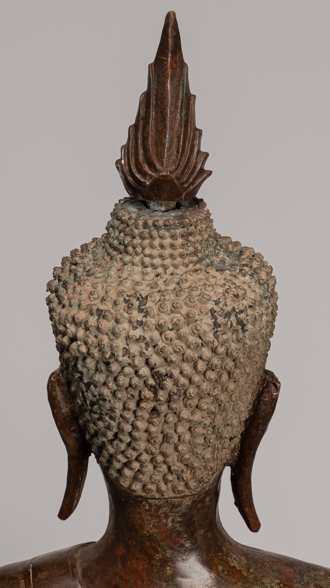 Statue de Bouddha - CHIang de style thaï antique