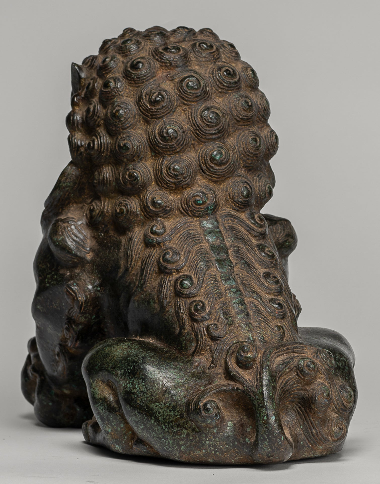 Antique Chinese Style Temple Guardian Lions Shishi Lions Foo Dogs Imperial Lions (Pair) - 25cm/10"