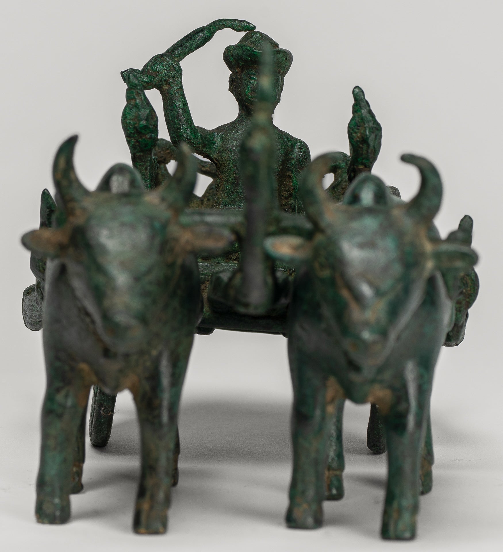 Estatua del carrito de bueyes - Estatua de carro de buey de bronce de estilo jemer antiguo - 24 cm/10 "