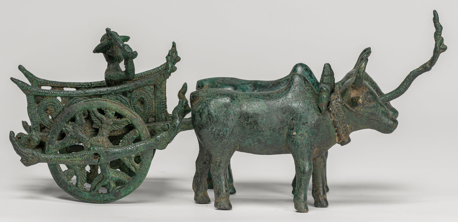 Estatua del carrito de bueyes - Estatua de carro de buey de bronce de estilo jemer antiguo - 24 cm/10 "