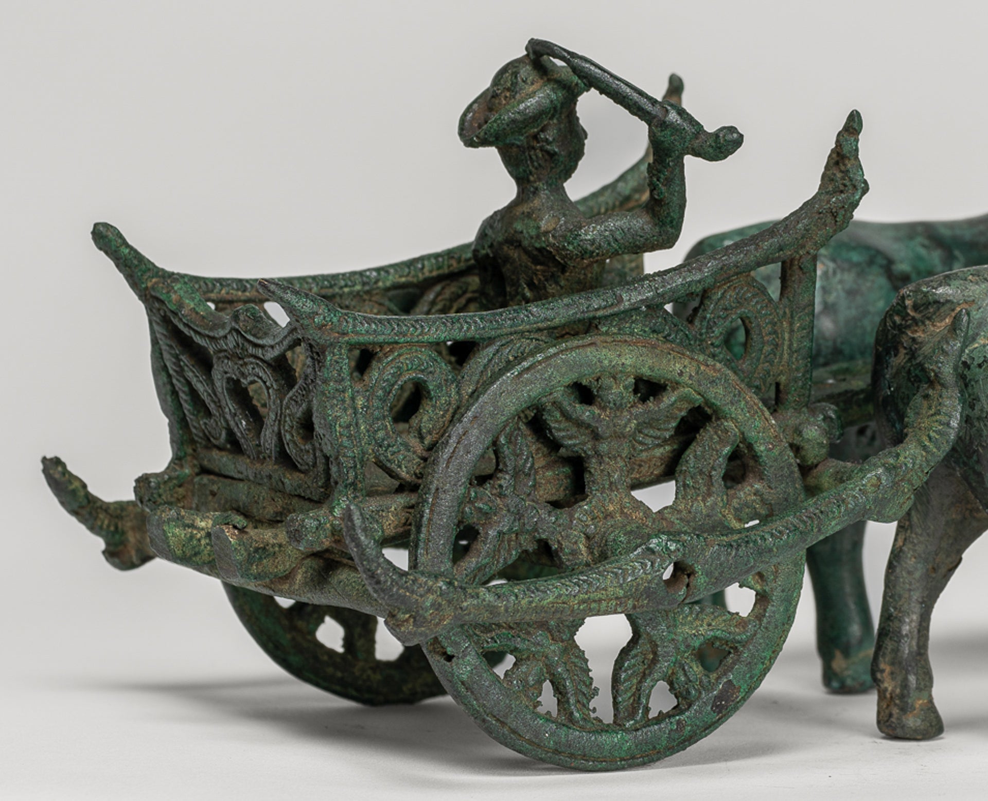 Estatua del carrito de bueyes - Estatua de carro de buey de bronce de estilo jemer antiguo - 24 cm/10 "