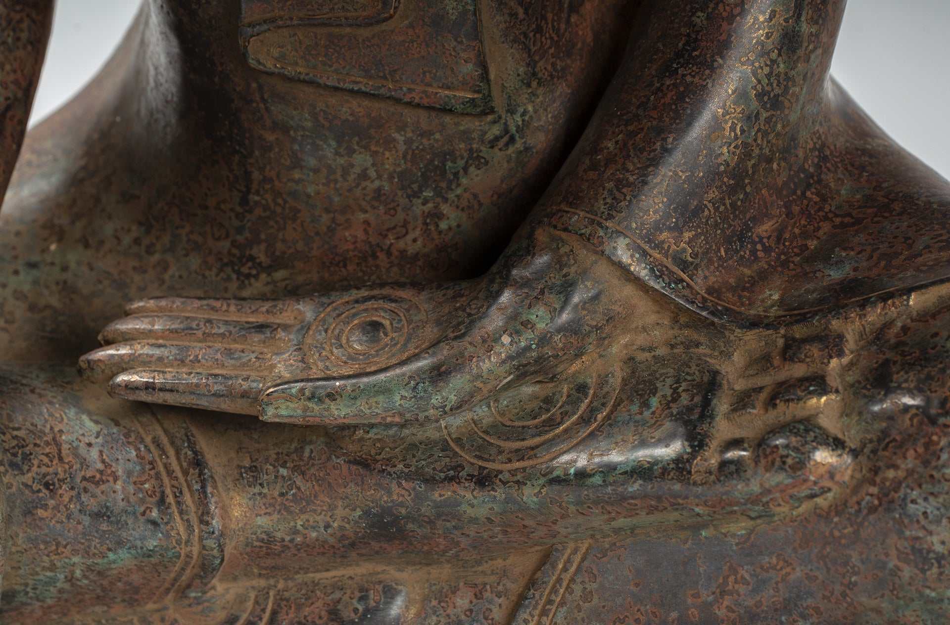 Buddha Statue - Antique Khmer Style Bronze Enlightenment Bayon Buddha Statue - 46cm/18"