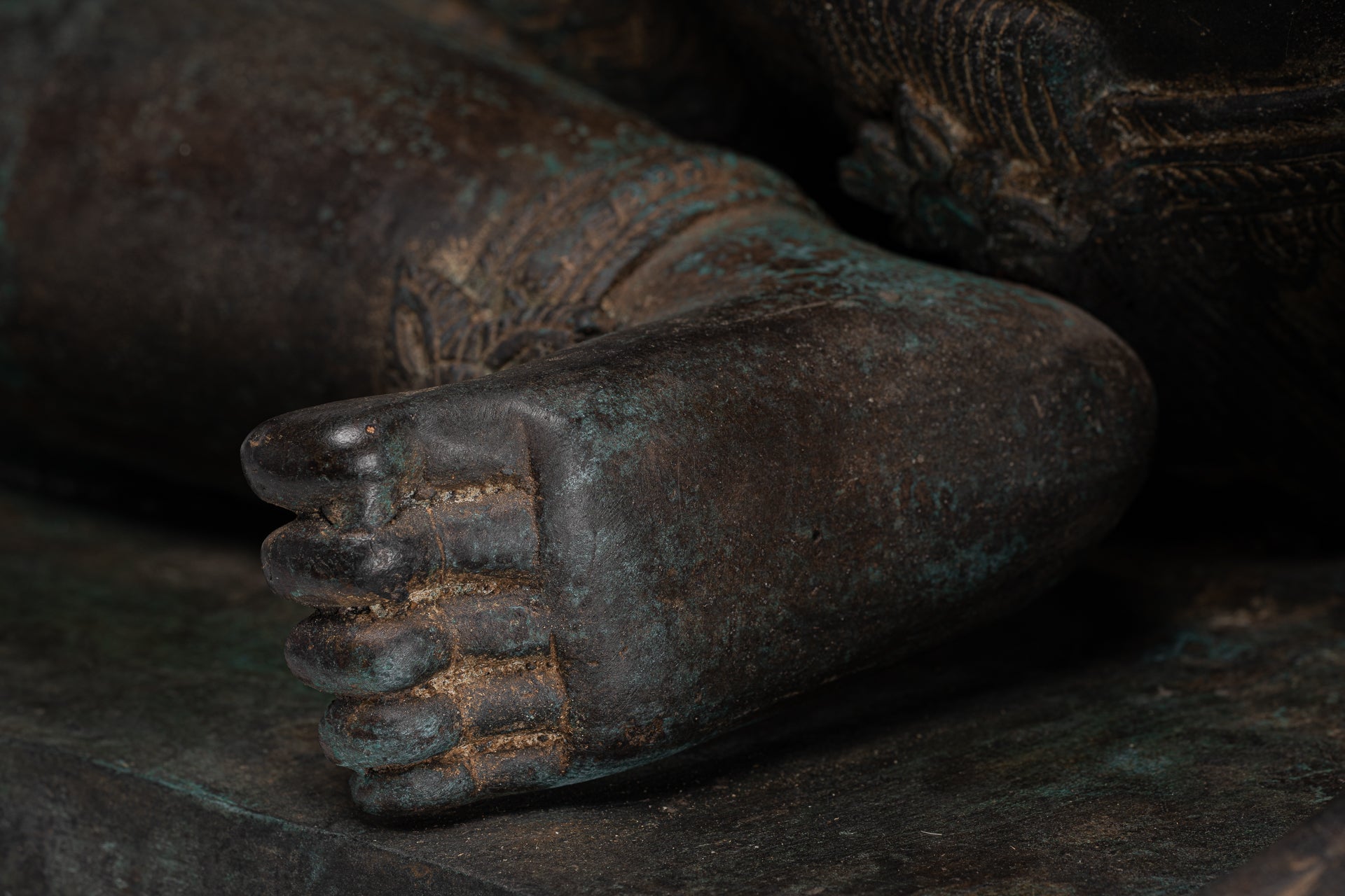 Ganesha Statue - Antique Thai Style Bronze Seated 4-Arm Ganesha Statue - 85cm/34"