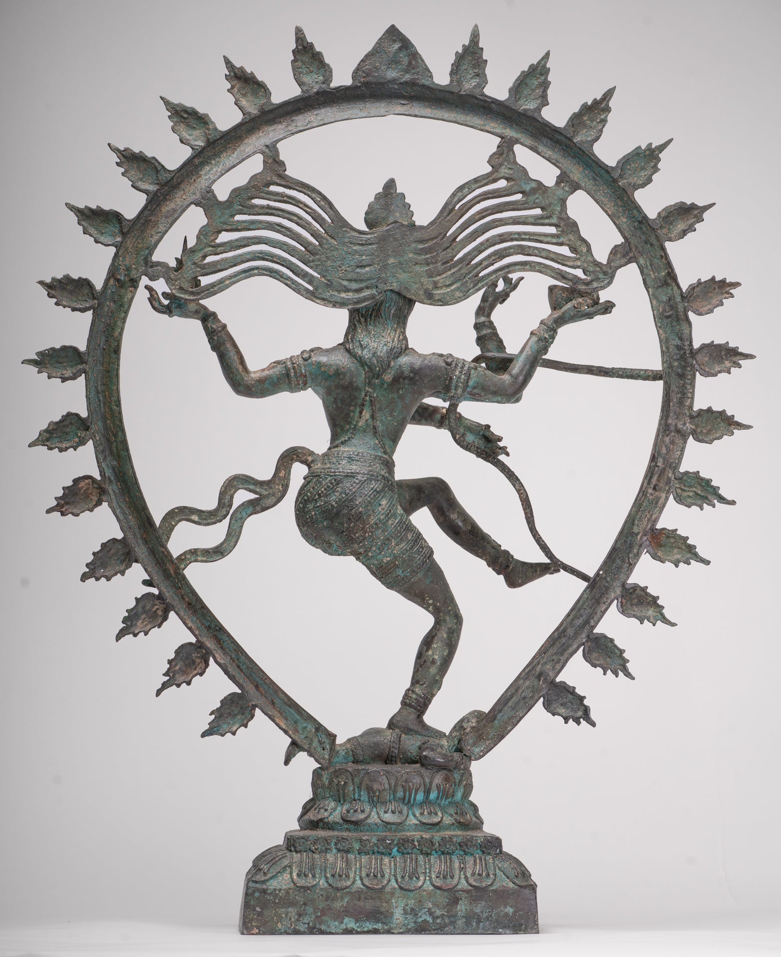 Shiva Statue - Antique Indian Style Bronze Dancing Shiva statue as Lord Nataraja - 66cm(26") Tall