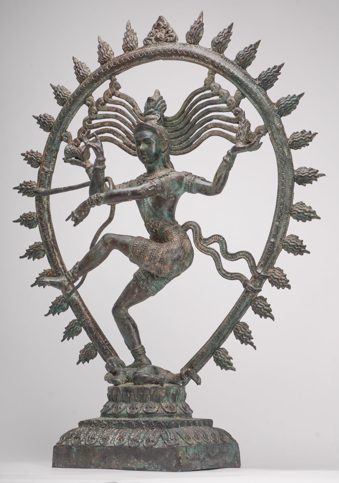 Shiva Statue - Antique Indian Style Bronze Dancing Shiva statue as Lord Nataraja - 66cm(26") Tall