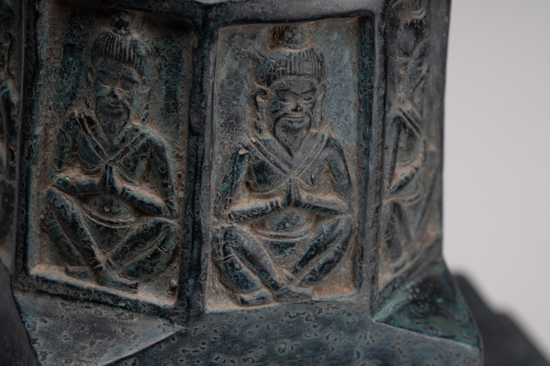 Large Linga Statue - Antique Khmer Style Bronze Linga / Lingnum & Yoni - 53cm/21"