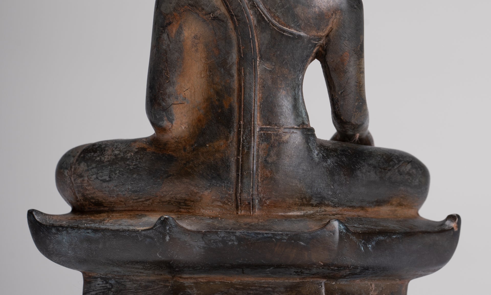 Buddha Statue - Antique Sukhothai Style Thai Enlightenment Buddha Statue - 23.5cm/9"