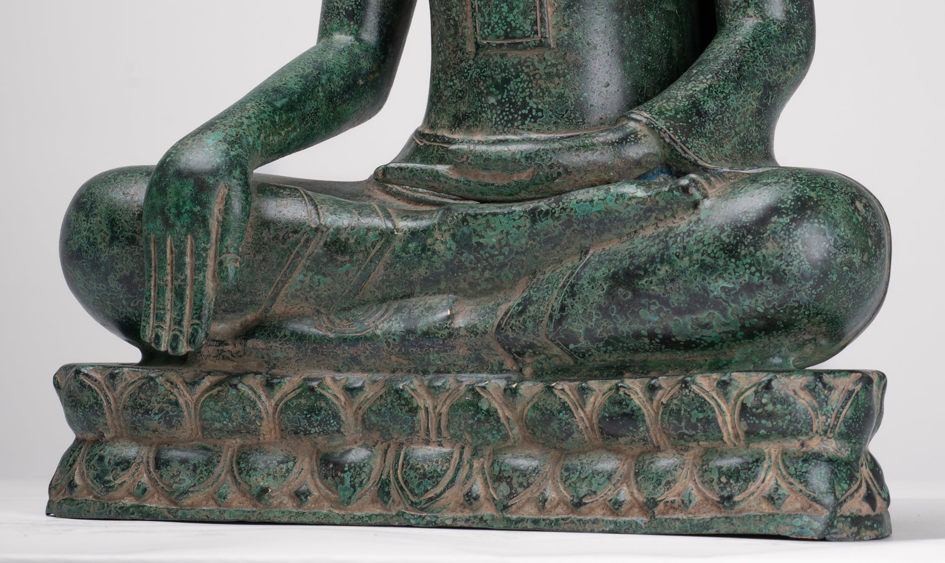 Buddha Statue - Antique Khmer Style Bronze Enthroned Enlightenment Buddha Statue - 50cm/20"