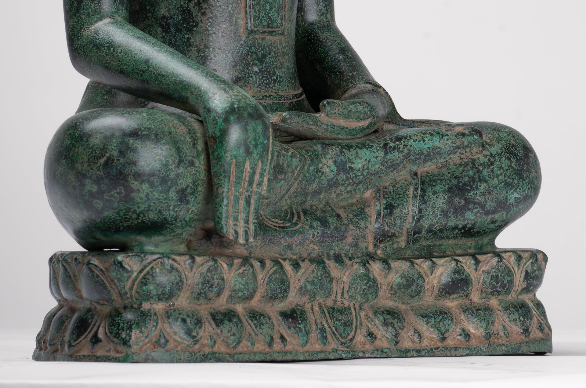 Buddha Statue - Antique Khmer Style Bronze Enthroned Enlightenment Buddha Statue - 50cm/20"