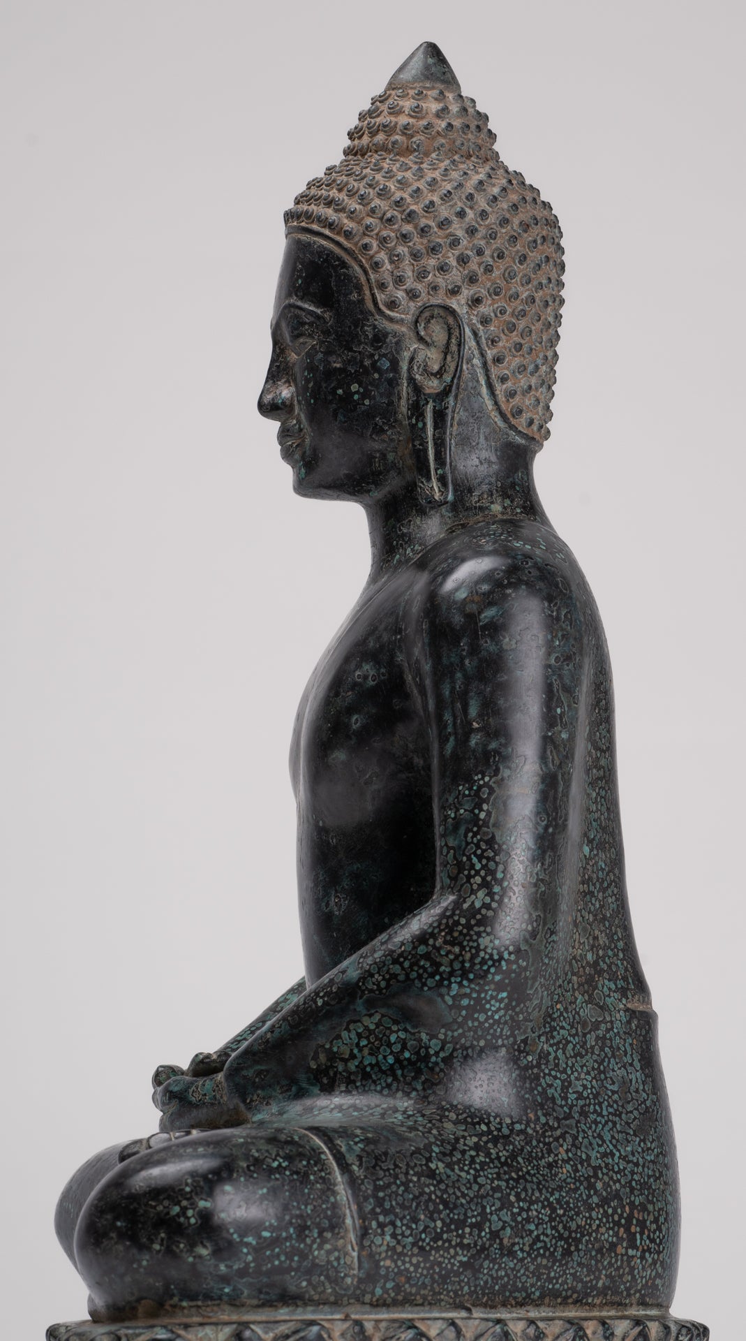 Buddha Statue - Antique Khmer Style Bronze Seated Meditation Buddha Statue - 42cm/17"