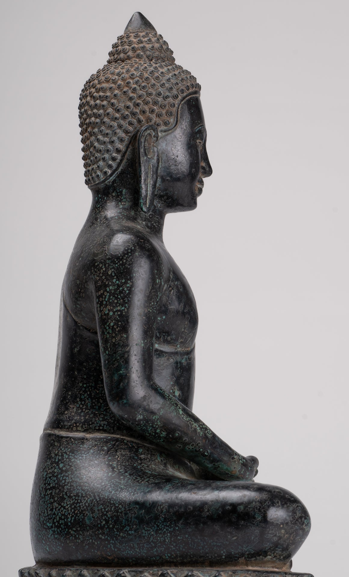 Buddha Statue - Antique Khmer Style Bronze Seated Meditation Buddha Statue - 42cm/17"