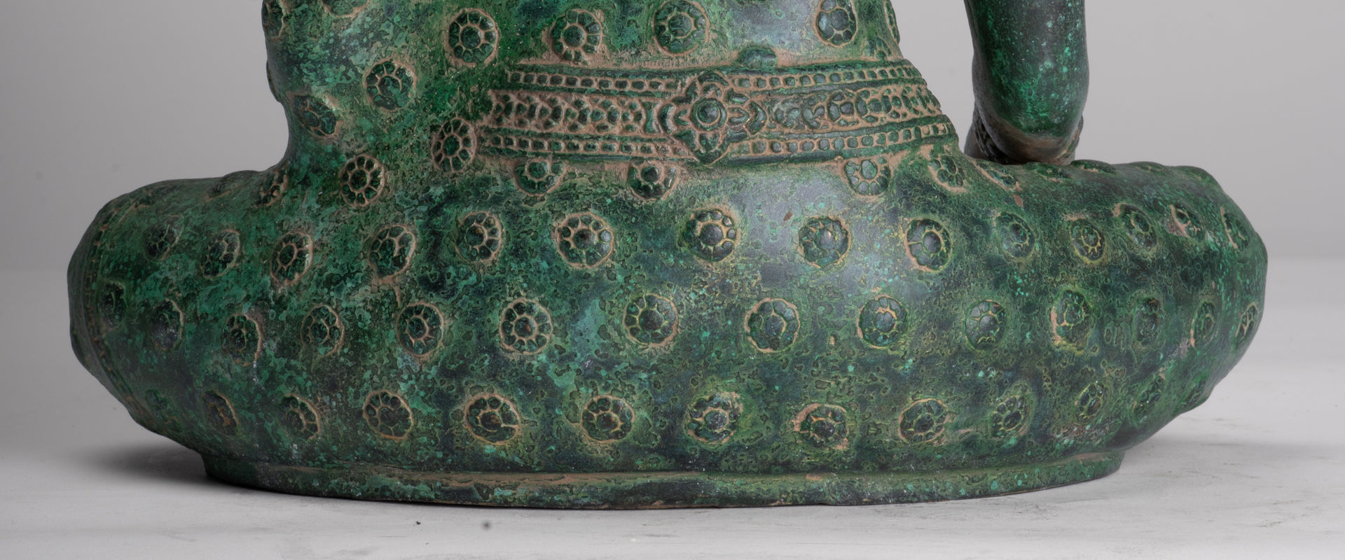 Buddha Statue - Antique Khmer Style Bronze Seated Enlightenment Buddha Statue - 37cm/15"