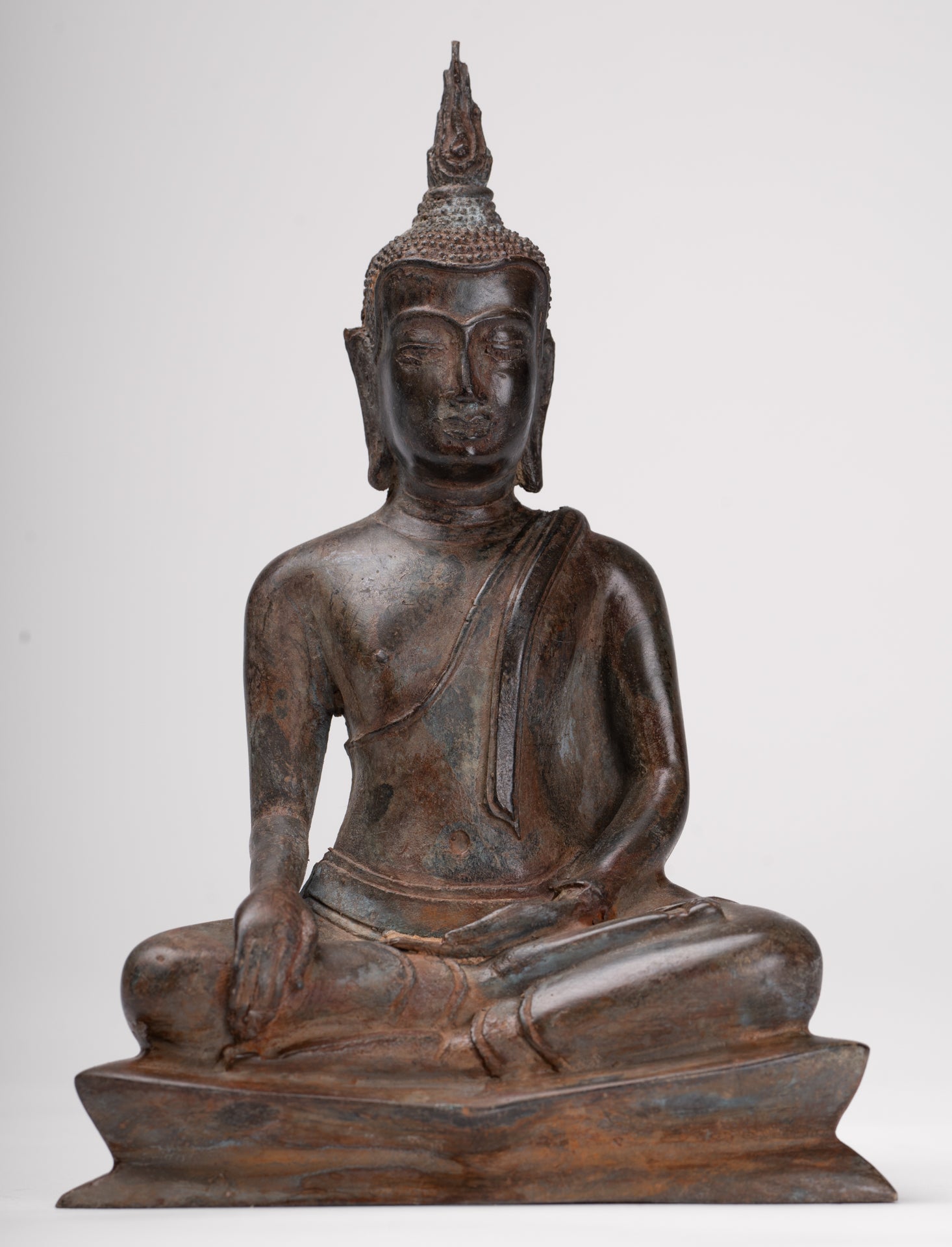Buddha Statue - Antique Ayutthaya Style Seated Enlightenment Buddha Statue - 19cm/8"