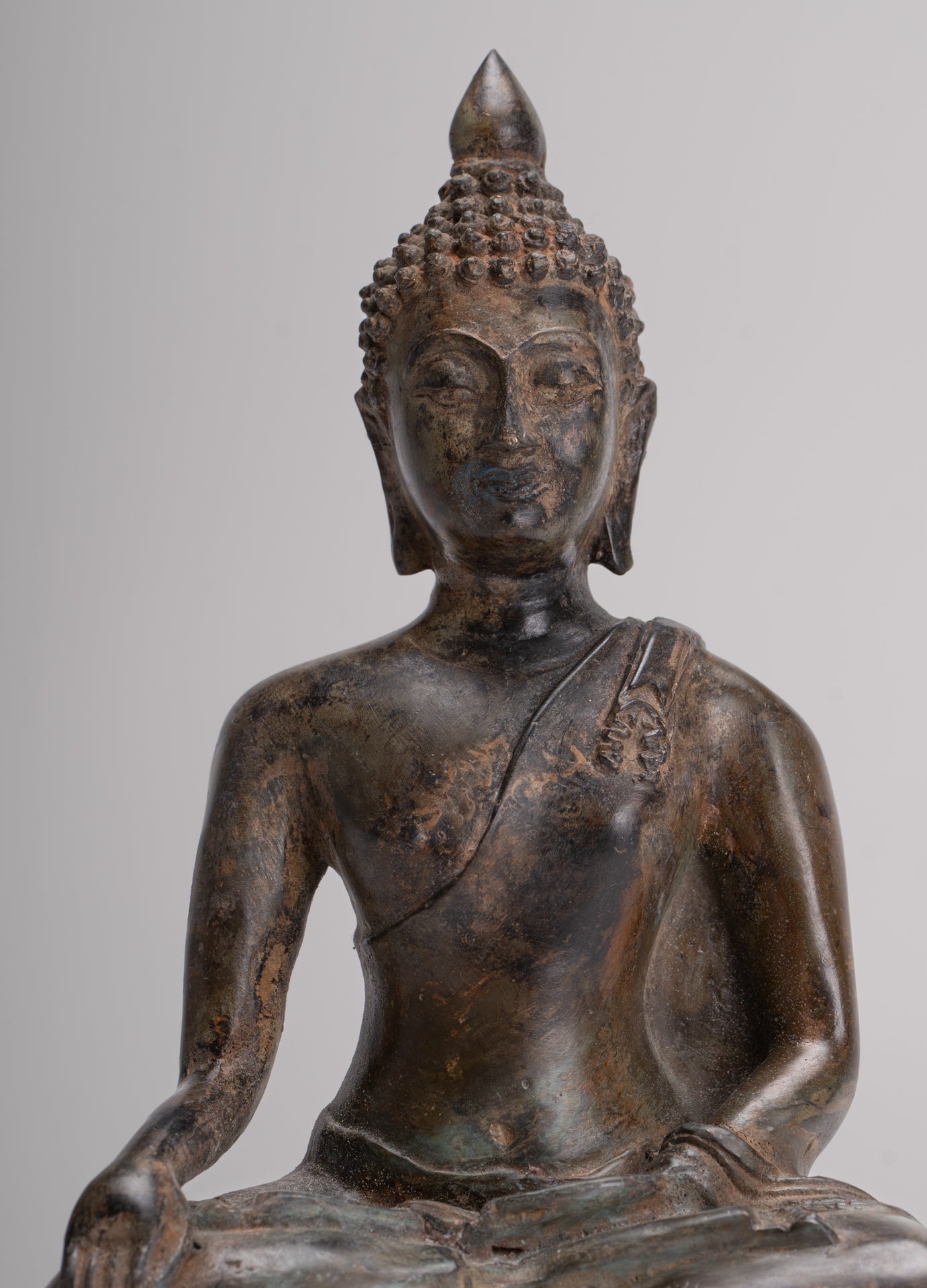Buddha Statue - Antique Thai Style Bronze Chiang Saen Enlightenment Buddha Statue - 18cm/7"