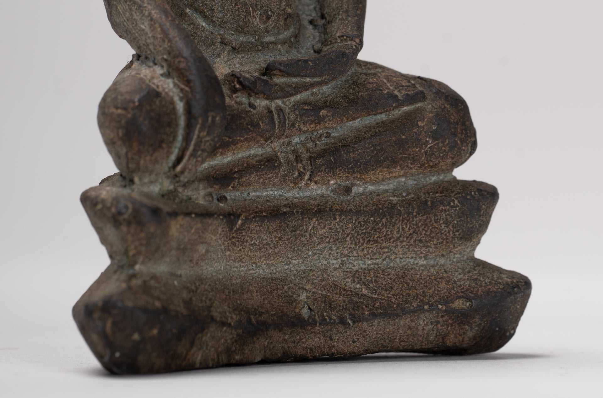 Buddha Statue - Antique Ayutthaya Style Seated Enlightenment Buddha Statue - 12.5cm/5"