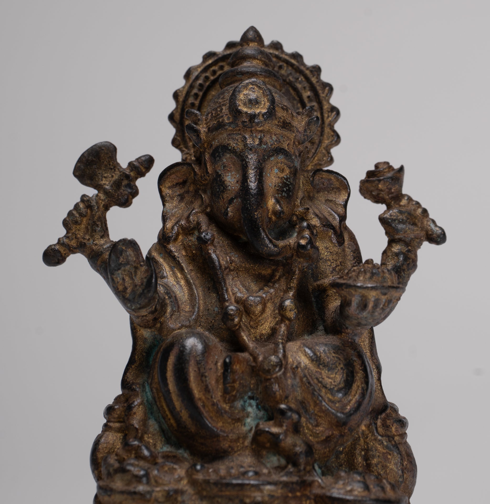 Ganesha Statue - Antique Thai Style Seated Bronze Ganesh Statue - 10cm/4"