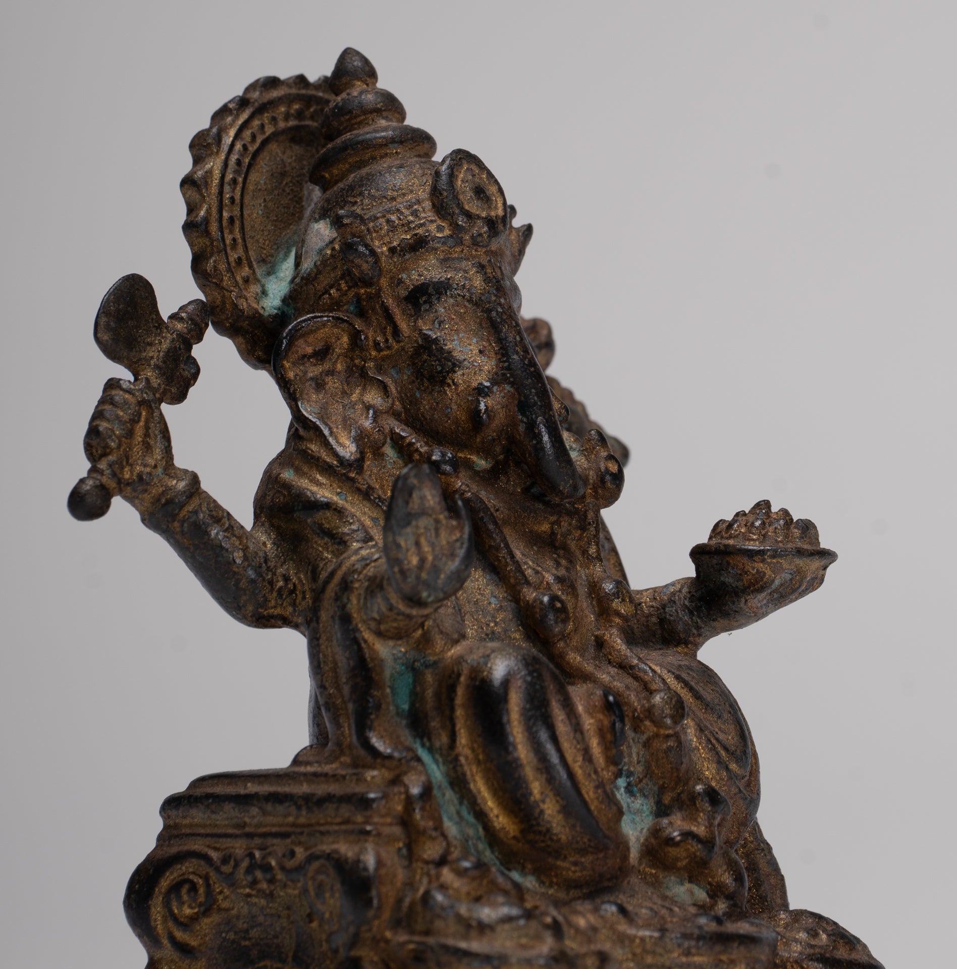 Ganesha Statue - Antique Thai Style Seated Bronze Ganesh Statue - 10cm/4"