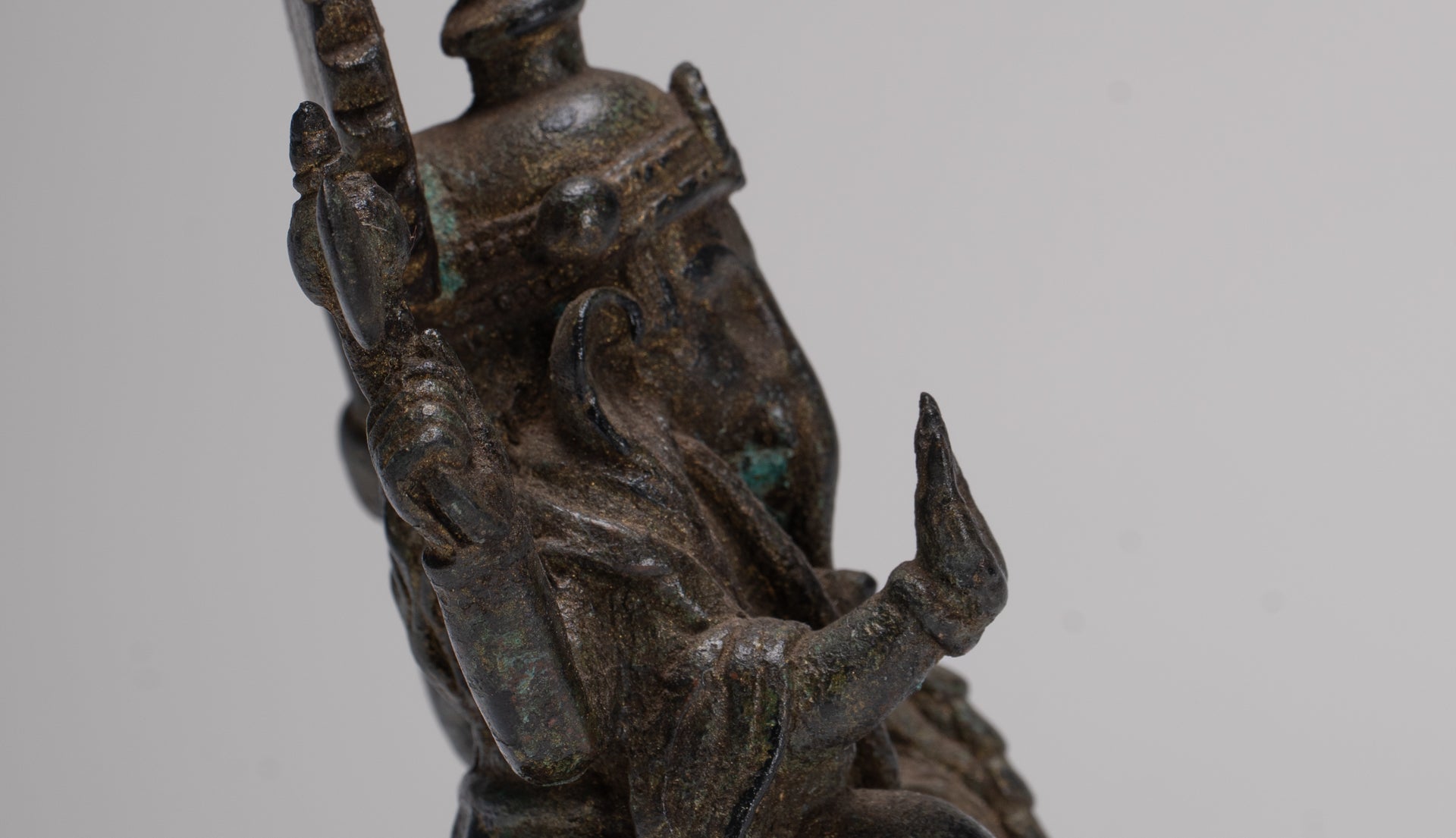 Ganesha Statue - Antique Thai Style Seated Bronze Ganesh Statue - 10cm/4"