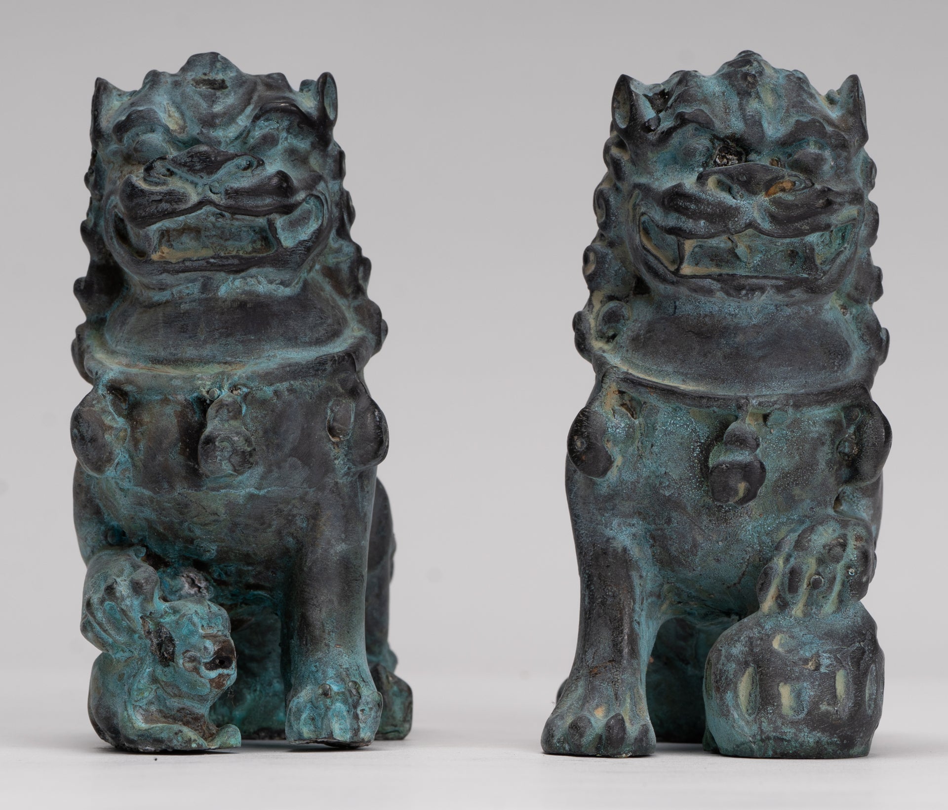 Antique Chinese Style Temple Guardian Lions Shishi Lions Foo Dogs Imperial Lions (Pair) - 10.5cm/4"