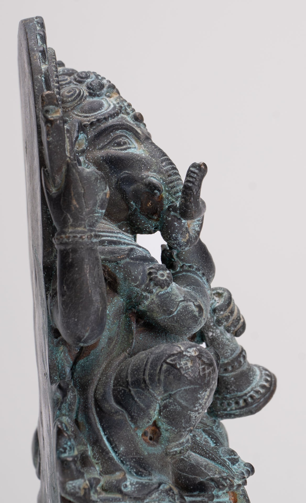 Ganesh - Antique Thai Style Bronze Seated Ganesh Statue  - 15.5cm/6"