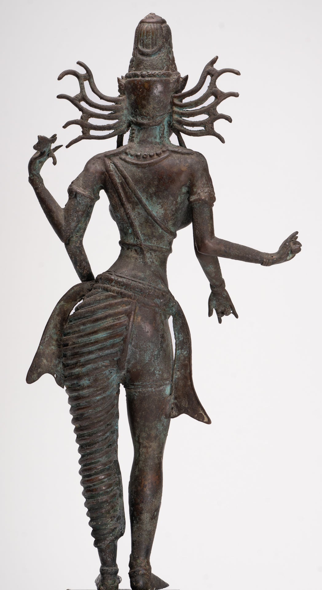 Statua Parvati - Statua Parvati giavanese in bronzo antico in stile indonesiano 58 cm/23"
