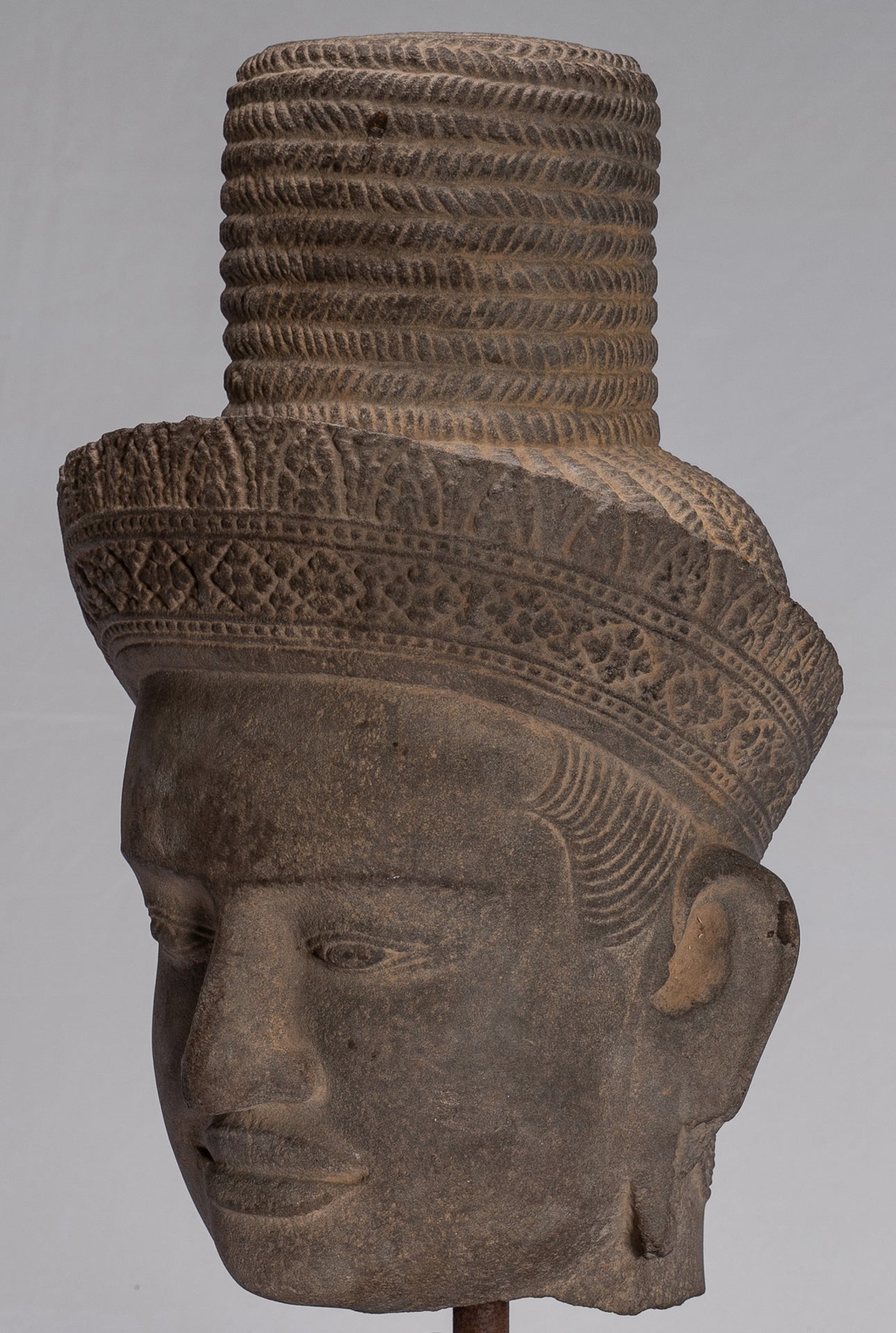 Vishnu Statue - Antique Koh Ker Style Stone Mounted Khmer Vishnu Head - 47cm / 19"