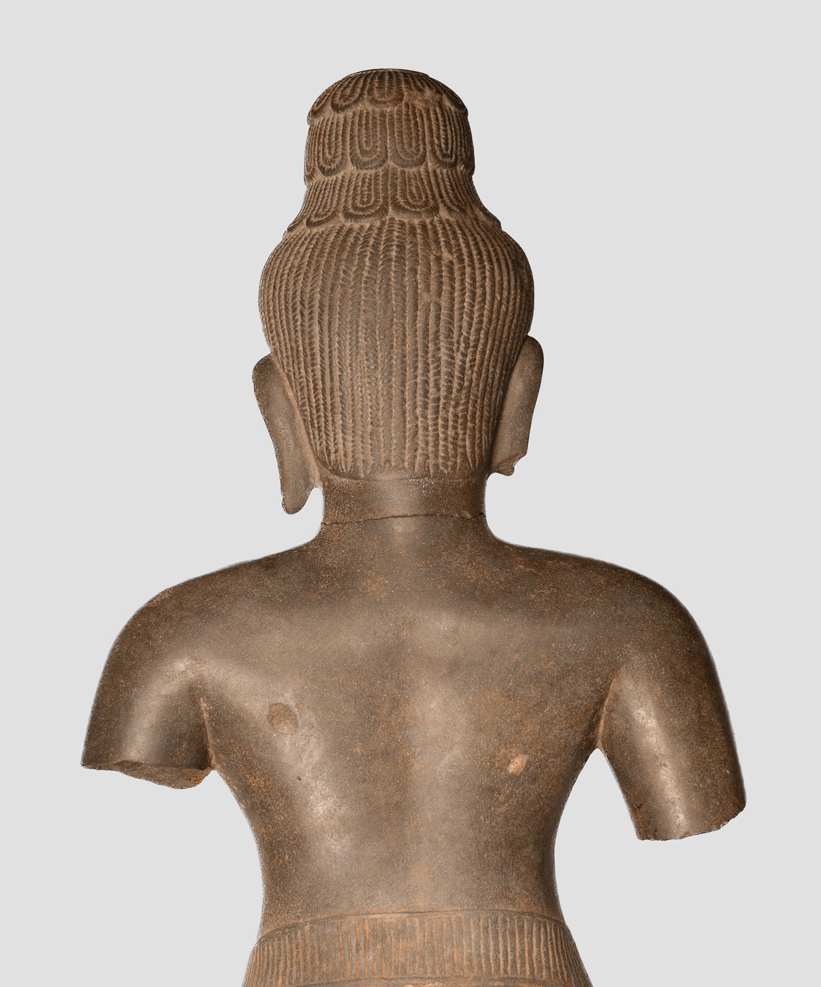 Statua della divinità - Antique Khmer Style Bantey Srei Stone Prajnaparamita Statua / Dea - 107cm / 43 "