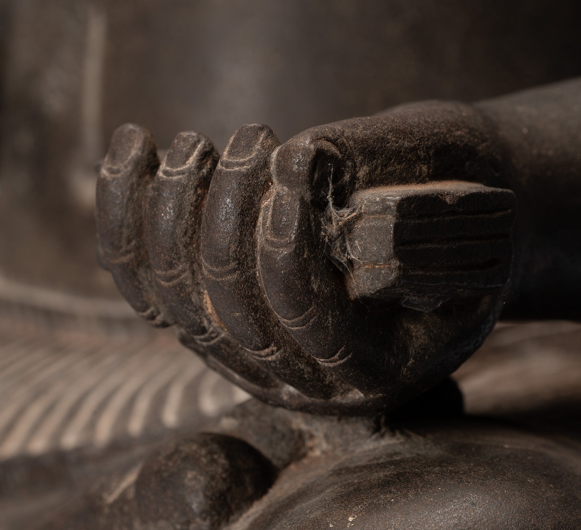 Estatua de Bodhisattva Avalokitesvara de estilo jemer antiguo Khmer - 62 cm/25 "