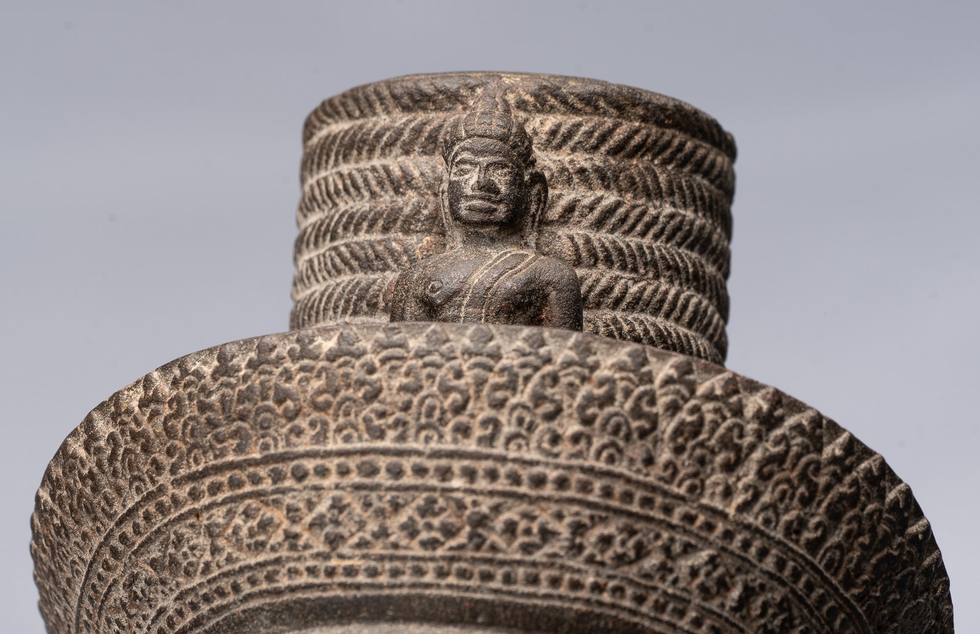 Estatua de Bodhisattva Avalokitesvara de estilo jemer antiguo Khmer - 62 cm/25 "