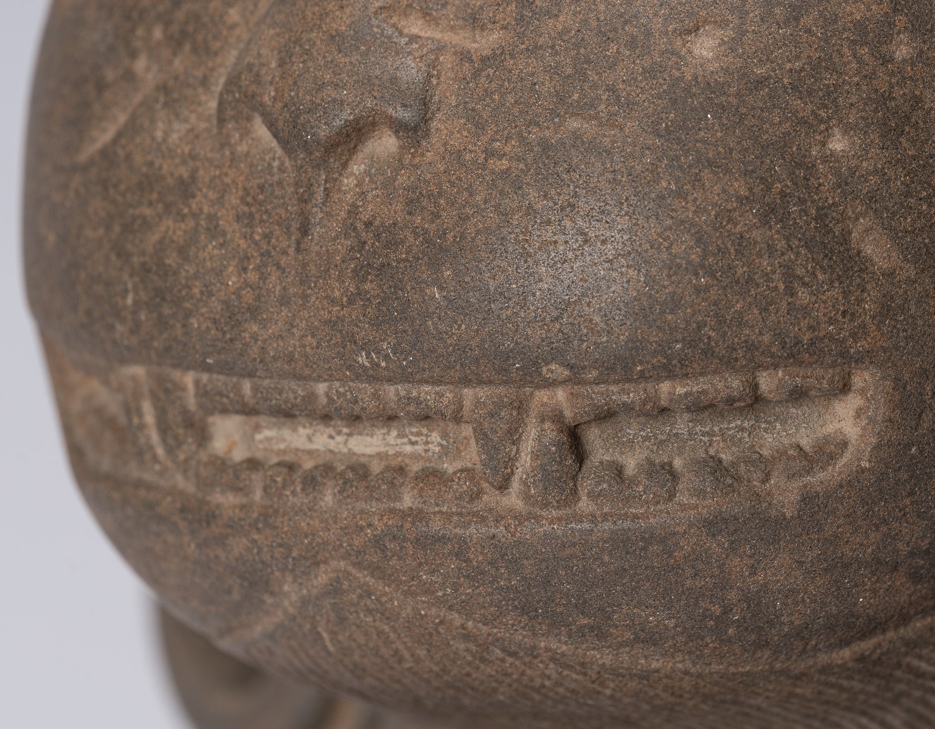 Antique JMER Style Stone Banteay Srei Hindu God Statue Hanuman - 56cm/22 "de alto