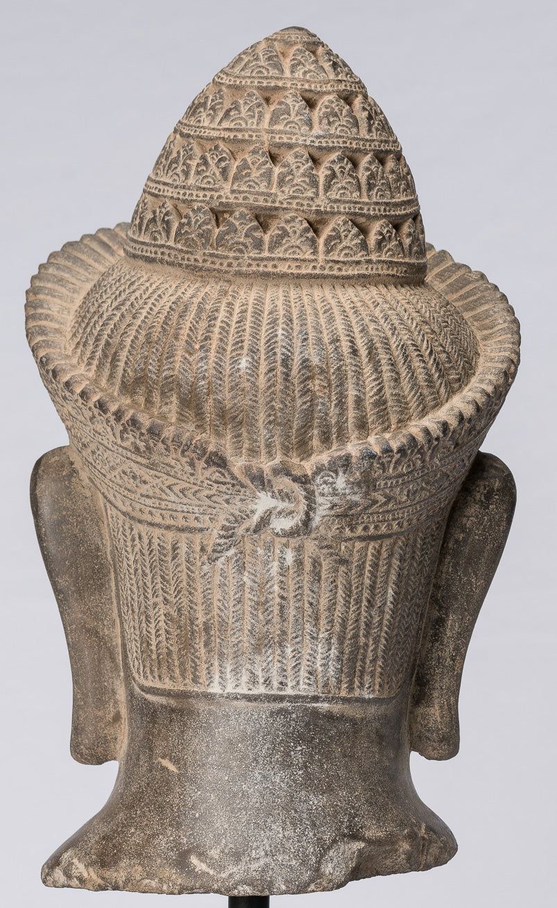 Statue de gardien - Pierre khmère antique Style Banteay Srei Gardien du temple Yaksha - 43 cm / 17"